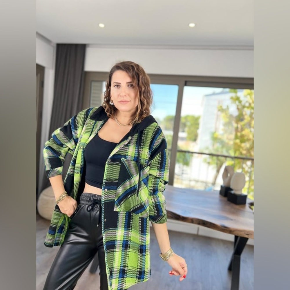 Long Sleeves Button Closure Plaid Hooded Oversized Jacket”